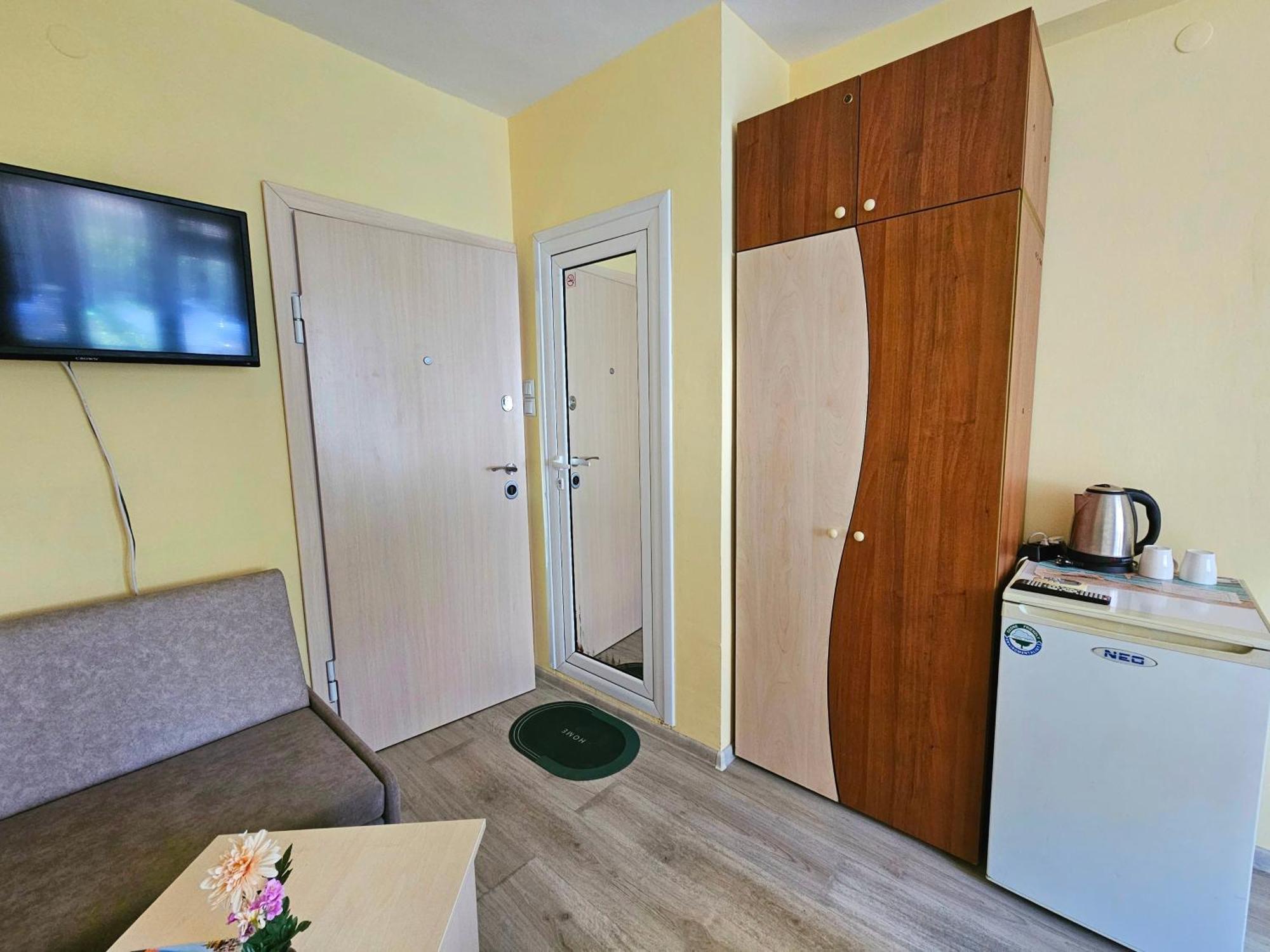 Амбър Апартамент И Стая За Гости Sozopol Extérieur photo